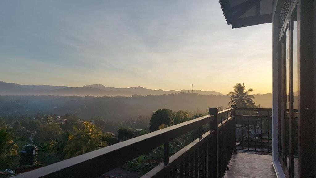 Dreamscape Home Stay 캔디 외부 사진